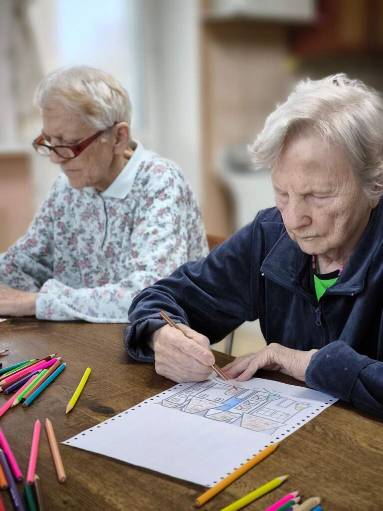 рисование в доме престарелых Уютный дом